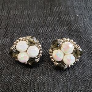 Vintage Hobe White Iridescent Smoky Gray Faceted Glass Clip On Earrings